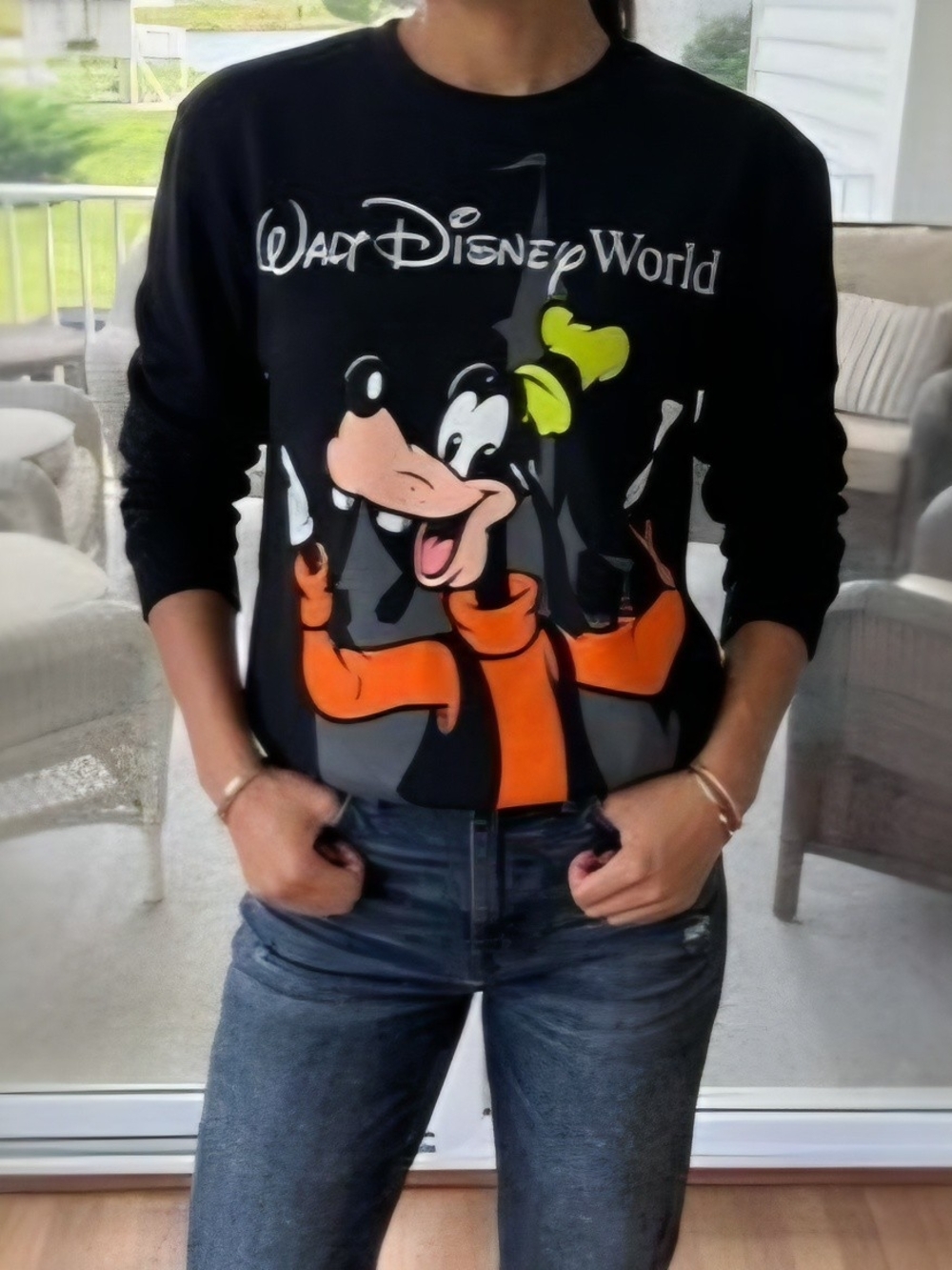 Disney: Walt Disney World Goofy Crew Neck Sweater Medium